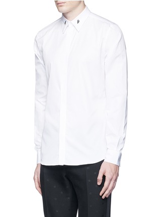 Front View - Click To Enlarge - GIVENCHY - Star engraved collar bone poplin shirt