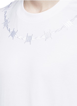 Detail View - Click To Enlarge - GIVENCHY - Barb wire embroidery T-shirt