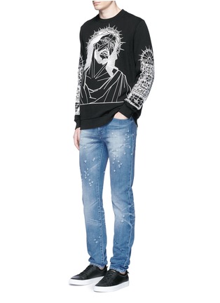 Figure View - Click To Enlarge - GIVENCHY - Back strap distressed jeans