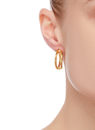 Figure View - Click To Enlarge - W. BRITT - 'P' 18K Gold Earrings