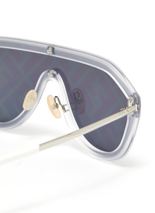 Detail View - Click To Enlarge - FENDI - Monogram visor sunglasses