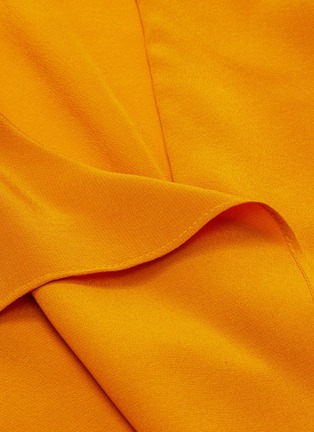  - VICTORIA BECKHAM - Chain ruffle detail short sleeve silk midi dress