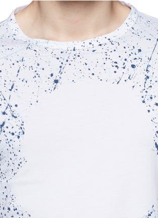 Detail View - Click To Enlarge - MONCLER - 'Maglia' paint splatter cotton T-shirt