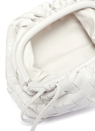 Detail View - Click To Enlarge - BOTTEGA VENETA - 'THE POUCH' WOVEN LEATHER CLUTCH