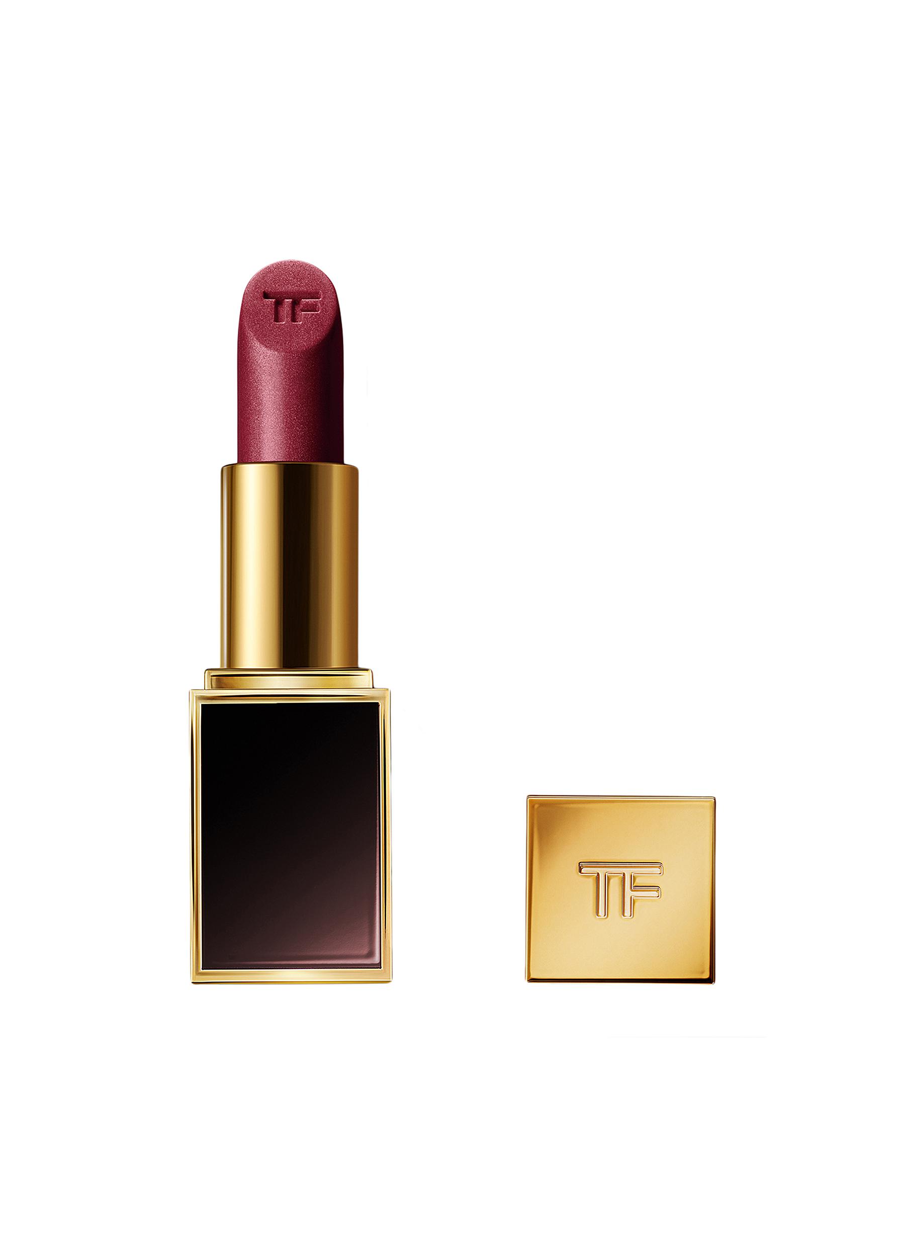 tom ford lipstick 08 velvet cherry