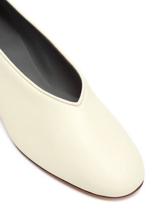 Detail View - Click To Enlarge - GRAY MATTERS - Mildred Piccola' block heel leather ballerina flats