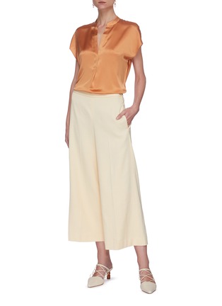 Figure View - Click To Enlarge - VINCE - Cap sleeve shirred back V neck silk blouse
