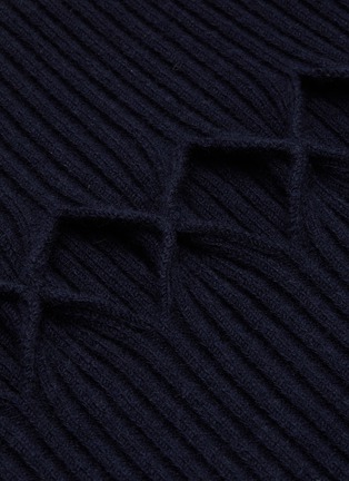  - VICTORIA BECKHAM - Cut-out detail curved hem sweater