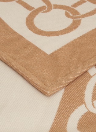 Detail View - Click To Enlarge - FRETTE - Chains cashmere throw – Milk/Camel
