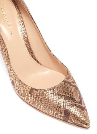 Detail View - Click To Enlarge - GIANVITO ROSSI - Gianvito 70' snake embossed metallic pumps