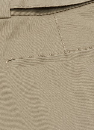  - EQUIL - Belted chino pants