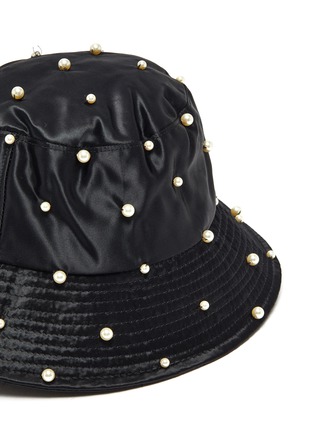 Detail View - Click To Enlarge - JENNIFER BEHR - 'Mallorie' Swarovski pearl embellished satin bucket hat