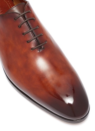 Detail View - Click To Enlarge - MAGNANNI - Leather round toe wholecut shoes