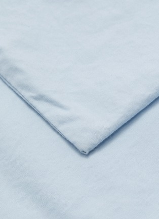 Detail View - Click To Enlarge - TEKLA - Organic cotton percale pillow case – Sky Blue