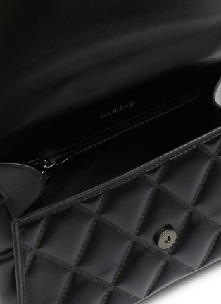 Detail View - Click To Enlarge - BALENCIAGA - 'Hourglass S' quilted leather shoulder bag