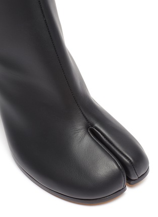 Detail View - Click To Enlarge - MAISON MARGIELA - 'Tabi' tall leather ankle boots