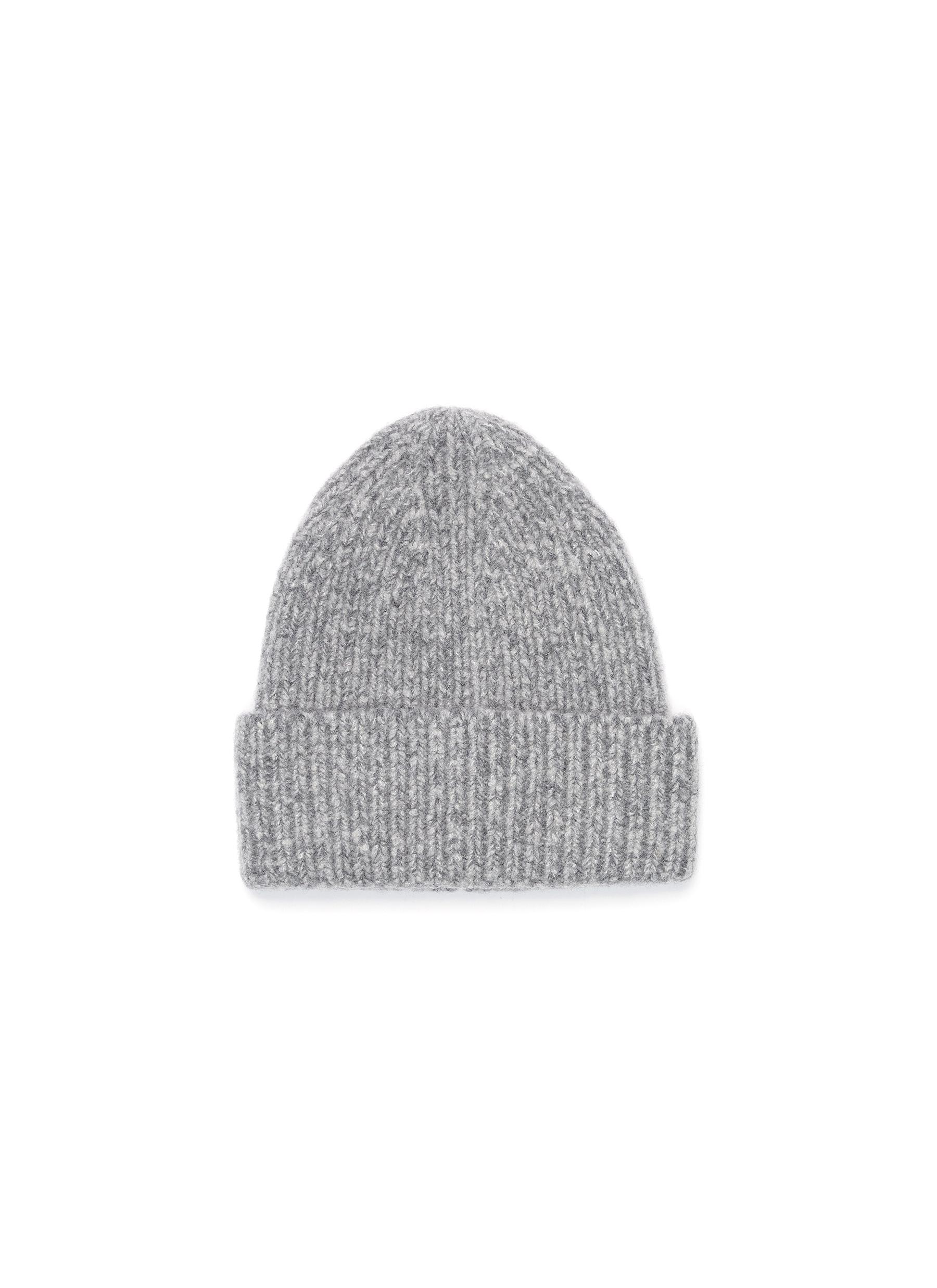 acne ribbed beanie