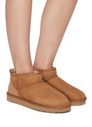Figure View - Click To Enlarge - UGG - 'Classic Ultra Mini' winter boots