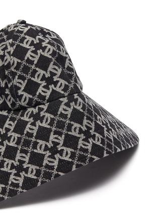 Detail View - Click To Enlarge - LAURENCE & CHICO - Monogram print large brim denim hat
