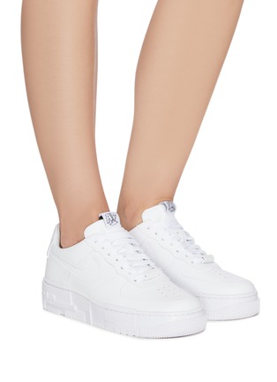 nike women's white leather sneakers