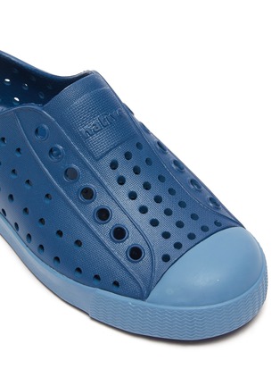 Detail View - Click To Enlarge - NATIVE  - 'Jefferson' Perforated Toddler Slip-on Sneakers