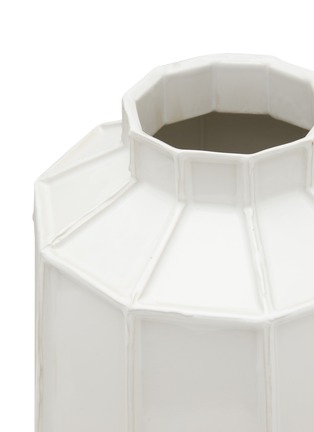 Detail View - Click To Enlarge - PIET HEIN EEK - Facet High Ceramic Vase — White
