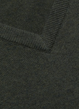  - EXTREME CASHMERE - Deep V Neck Reversible Cashmere Sweater