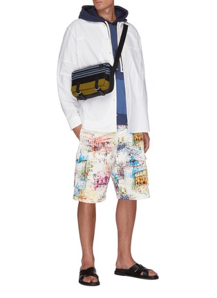 Figure View - Click To Enlarge - JW ANDERSON - Oversized JW anchor applique shirt