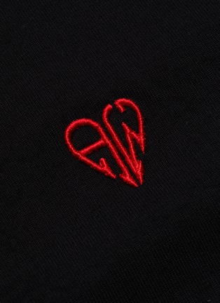  - ALEXANDER WANG - Heart Embroidered Crewneck T-shirt