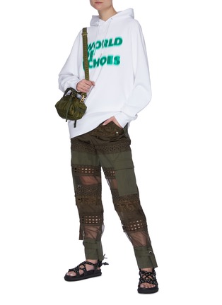 Figure View - Click To Enlarge - SACAI - Graphic Mesh Panel Cargo Pants