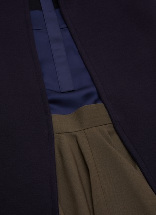Detail View - Click To Enlarge - SACAI - Adjustable Collar Open Back Pleated Back Panel Dress