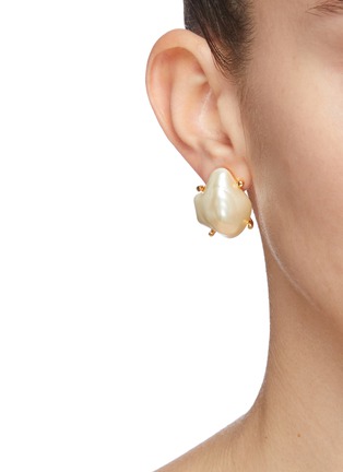 Figure View - Click To Enlarge - KENNETH JAY LANE - Baroque pearl clip earrings
