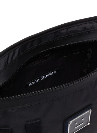 Detail View - Click To Enlarge - ACNE STUDIOS - Metal Face Plaque Crossbody Bag