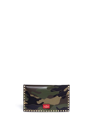 Back View - Click To Enlarge - VALENTINO GARAVANI - 'Rockstud' camouflage leather canvas flap clutch