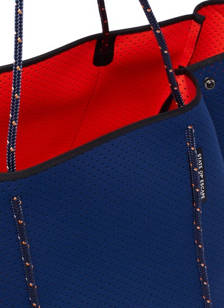 Detail View - Click To Enlarge - STATE OF ESCAPE - ESCAPE' Sailor Rope Neoprene Tote