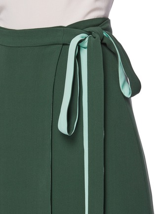 Detail View - Click To Enlarge - VALENTINO GARAVANI - Side tie silk midi skirt