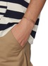 Figure View - Click To Enlarge - LE GRAMME - 'CABLE' Gold Brush Finish Screw Closure Bracelet 11g