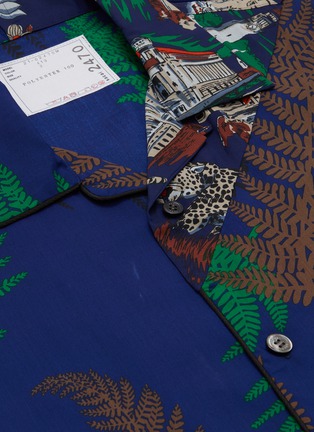  - SACAI - Archive print patchwork collar shirt