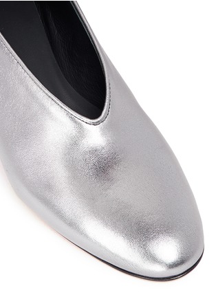 Detail View - Click To Enlarge - GRAY MATTERS - 'Mildred' choked-up metallic leather pumps