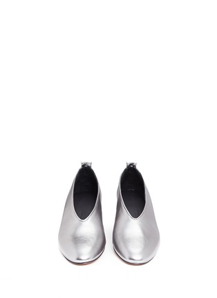 Front View - Click To Enlarge - GRAY MATTERS - 'Mildred' choked-up metallic leather pumps