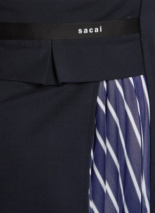Detail View - Click To Enlarge - SACAI - Deconstructed Logo Waistband Stripe Cotton Blend Midi Skirt