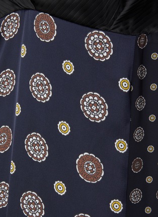 Detail View - Click To Enlarge - SACAI - Komon Print Side Slit Maxi Dress