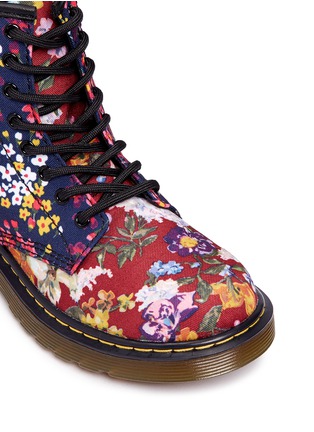 Detail View - Click To Enlarge - DR. MARTENS - 'Delaney' floral print canvas kids boots