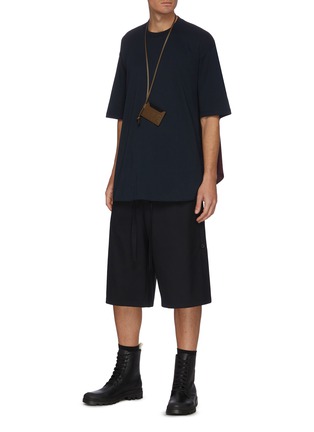 Figure View - Click To Enlarge - LOEWE - Anagram embroidered asymmetric T-shirt