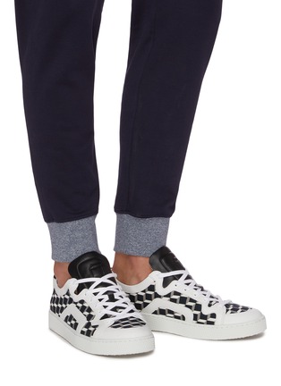 Figure View - Click To Enlarge - PIERRE HARDY - '104' cube print panelled sneakers