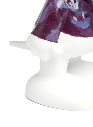 Detail View - Click To Enlarge - LEBLON DELIENNE - x Amy Maria Tong Purple Jacket Crown Snoopy Sculpture – #1