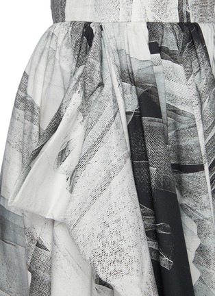 Detail View - Click To Enlarge - ALEXANDER MCQUEEN - Printed ruffle midi skirt