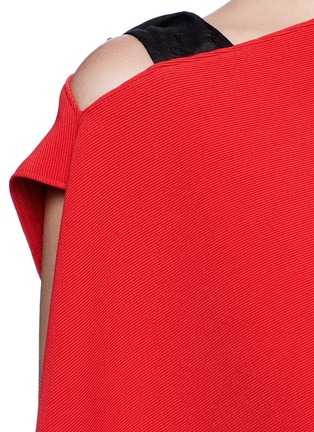 Detail View - Click To Enlarge - NOHKE - Draped one-shoulder stretch twill dress