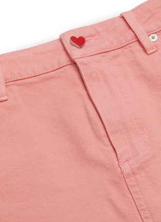 Detail View - Click To Enlarge - ALICE & OLIVIA - 'CNY Stace Face' Heart button denim mini skirt