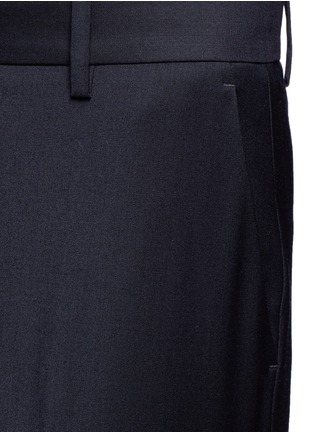 Detail View - Click To Enlarge - THEORY - 'Treeca 2' wool blend cropped pants
